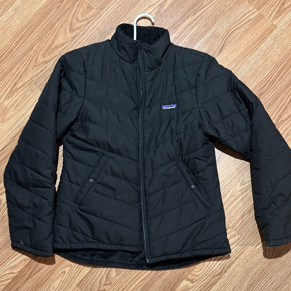 Patagonia Reversible Black Quilted Outerwear